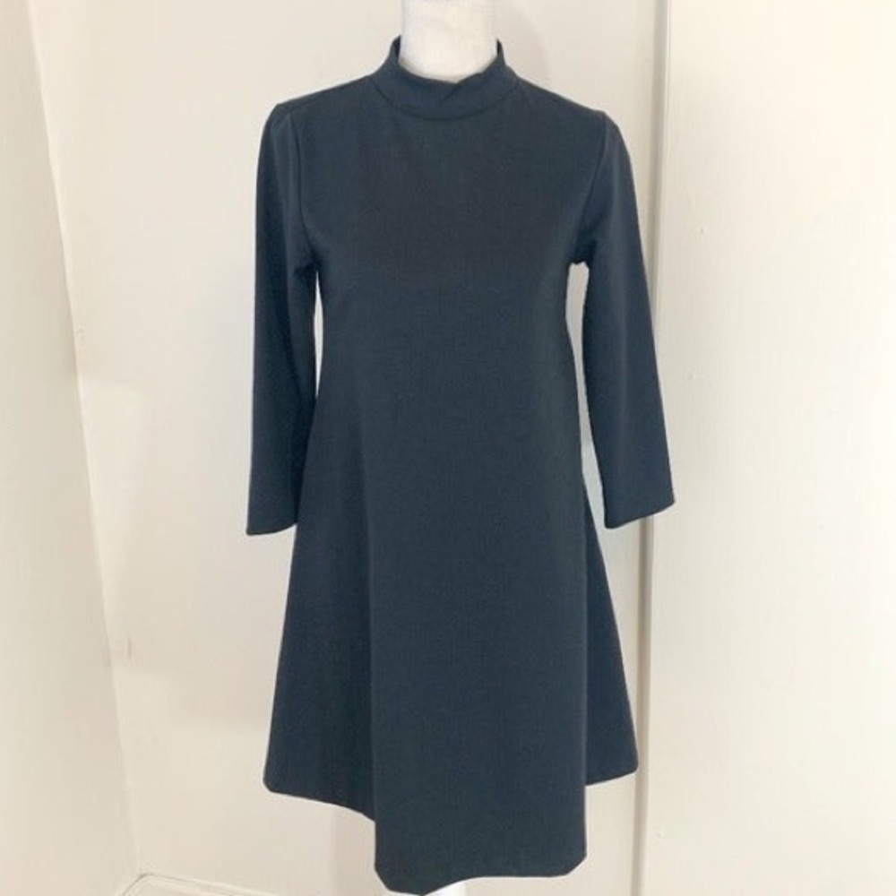 ❗️SOLD❗️Mock neck swing dress